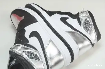 “SILVER BOX) AIR JORDAN 1 (RED WMNS TOE” HIGH OG 0617